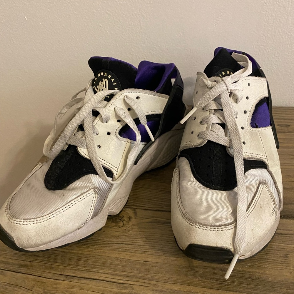 White and Black Sneakers with Purple Accents